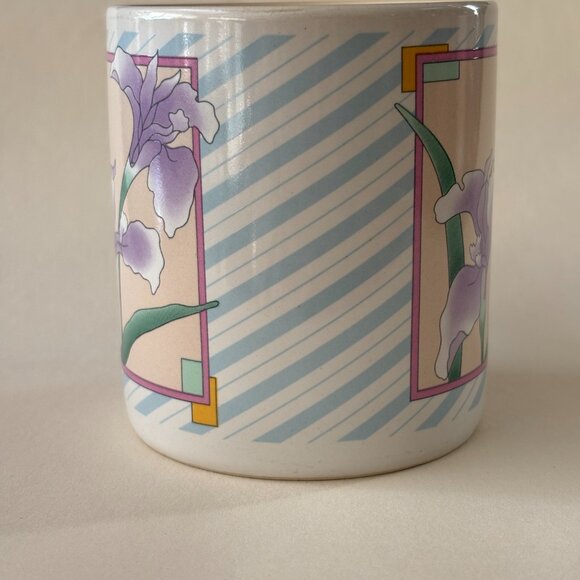 Vintage 80's Pastel Floral Mug - Picture 5 of 7
